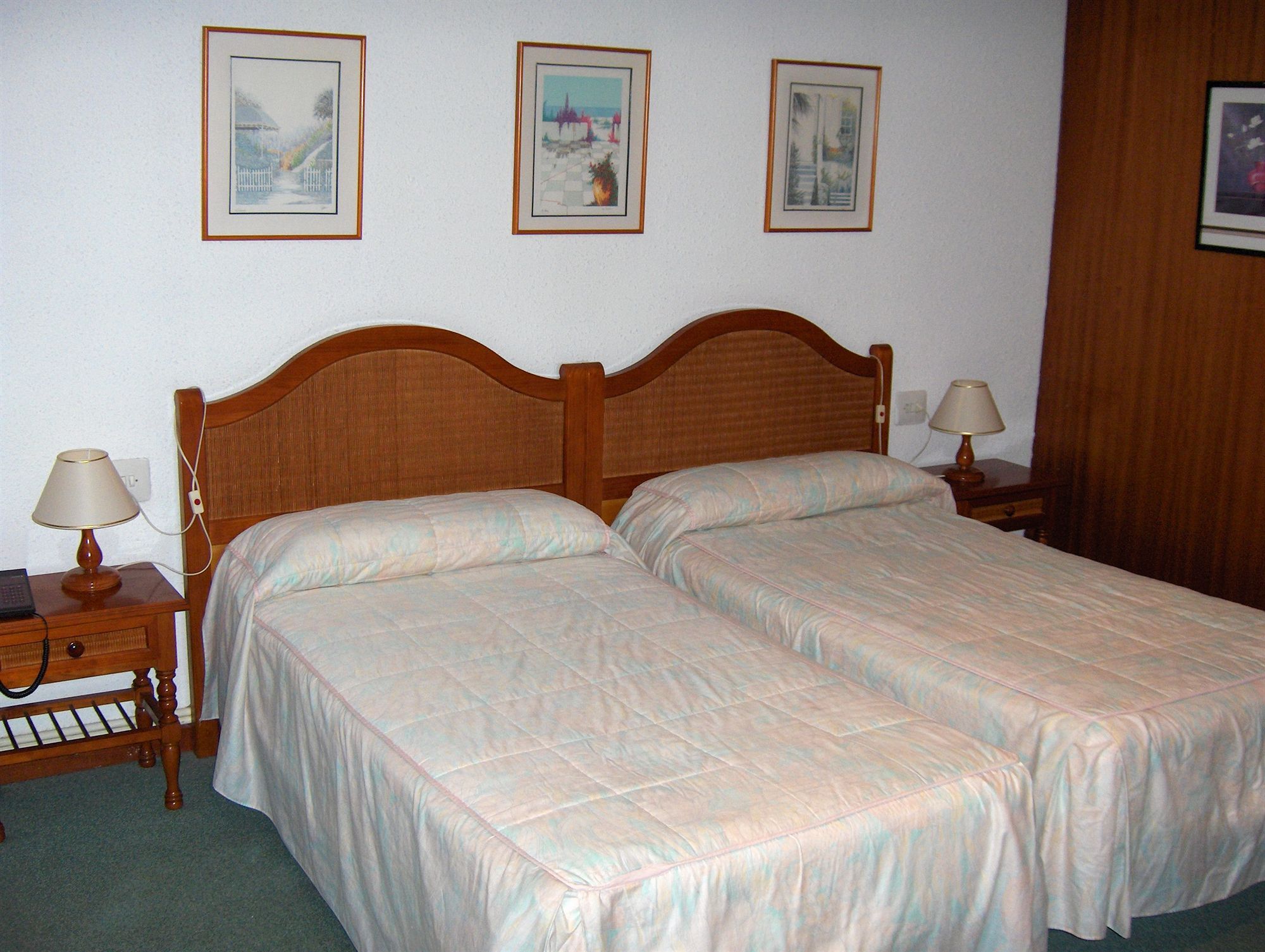 Hotel Sarga Cabañas Eksteriør bilde